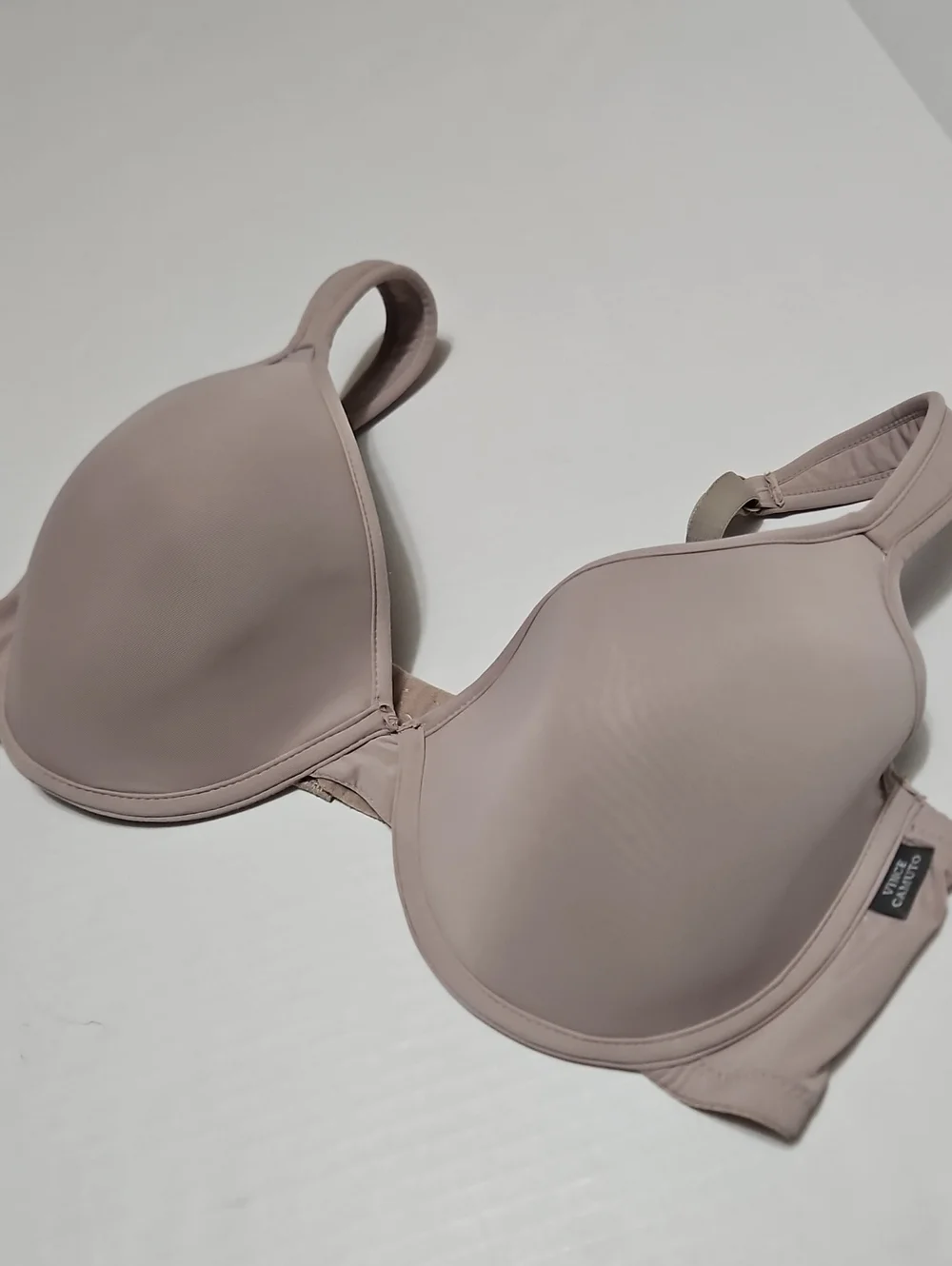 Vince Camuto Nude/Taupe Seamless Molded T-Shirt Underwire Bra Size 38D